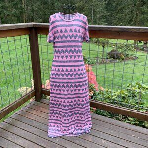 LuLaRoe Women's size XS Pink and Black Short Sleeve Maxi Dress